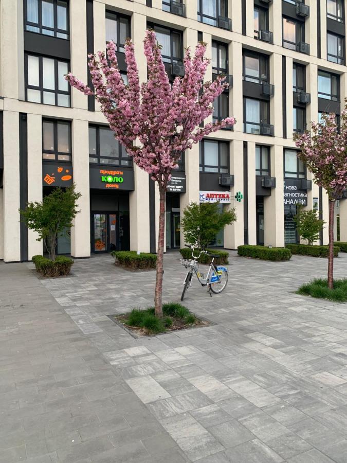 New 3 Rooms Apartment Near The Metro Station Kiew Exterior foto